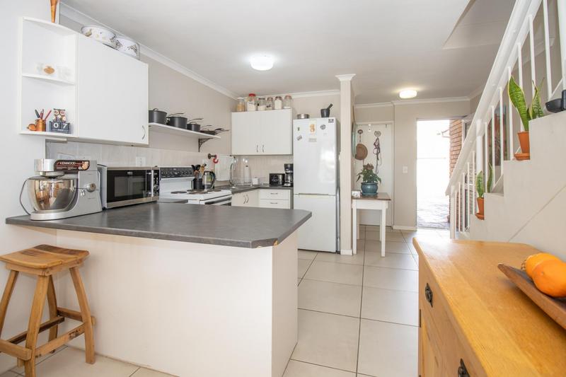 2 Bedroom Property for Sale in Heathfield Western Cape